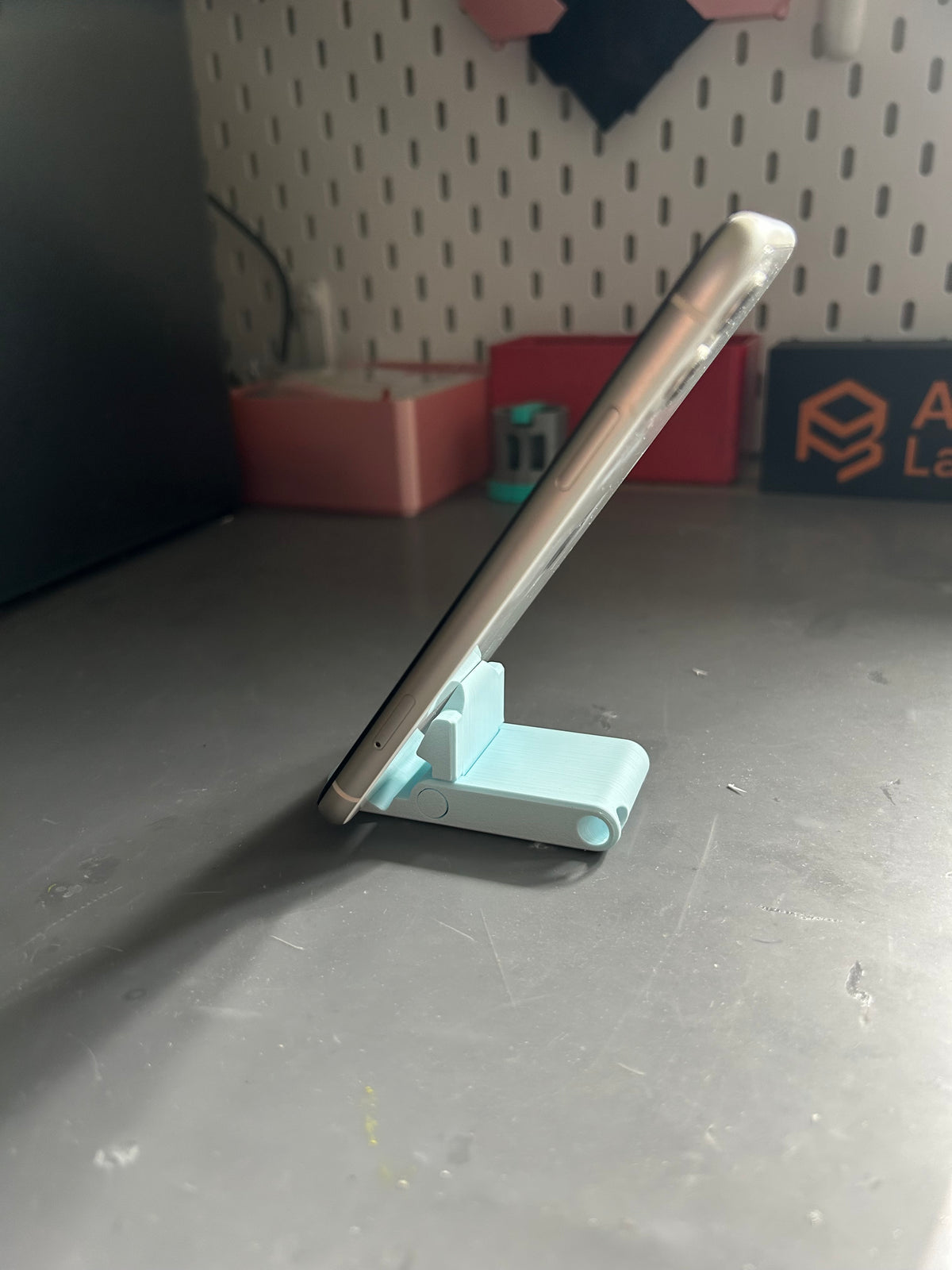 Porta-Chaves 3 em 1 com Suporte para Telemóvel e Abre-Latas